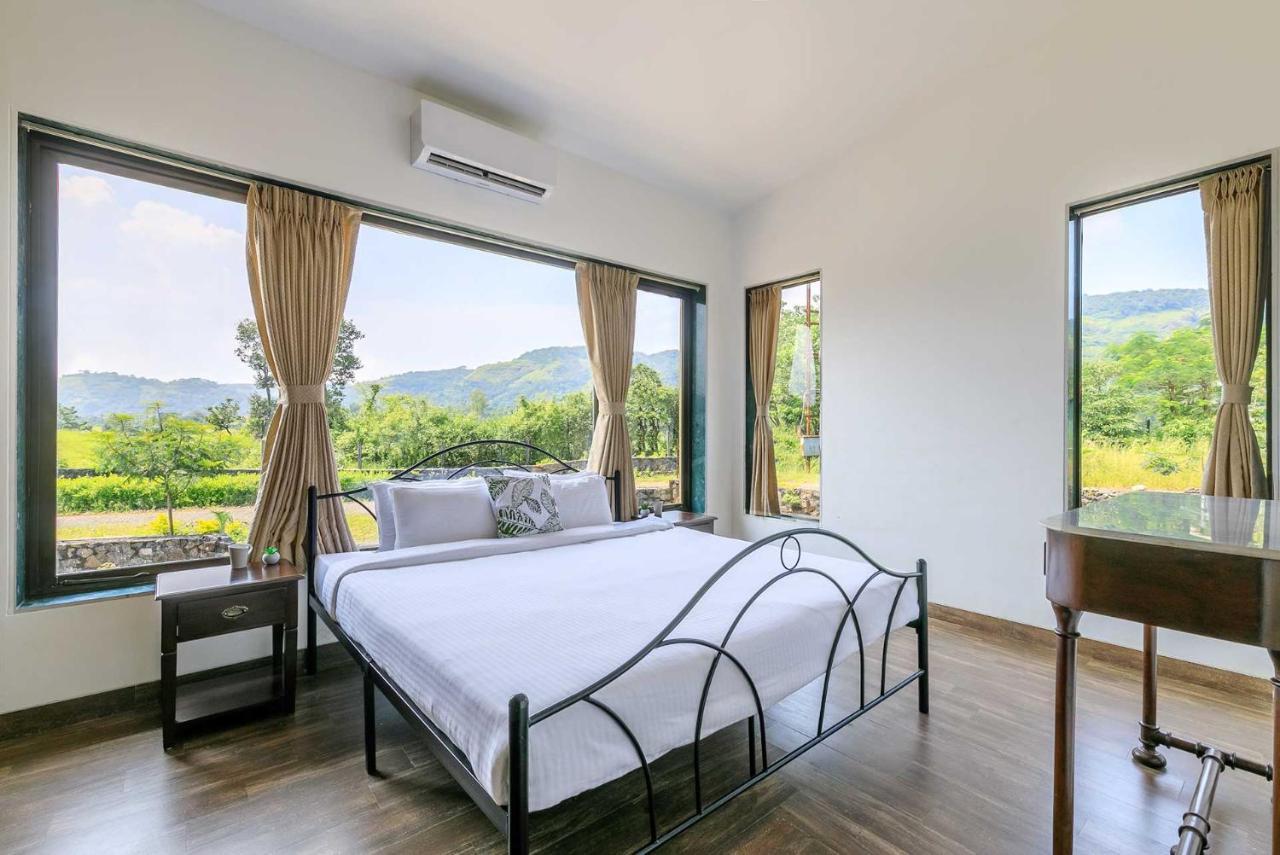 Stayvista'S Shivom Villa 2 - A Serene Escape With Views Of The Valley And Lake لونافالا المظهر الخارجي الصورة