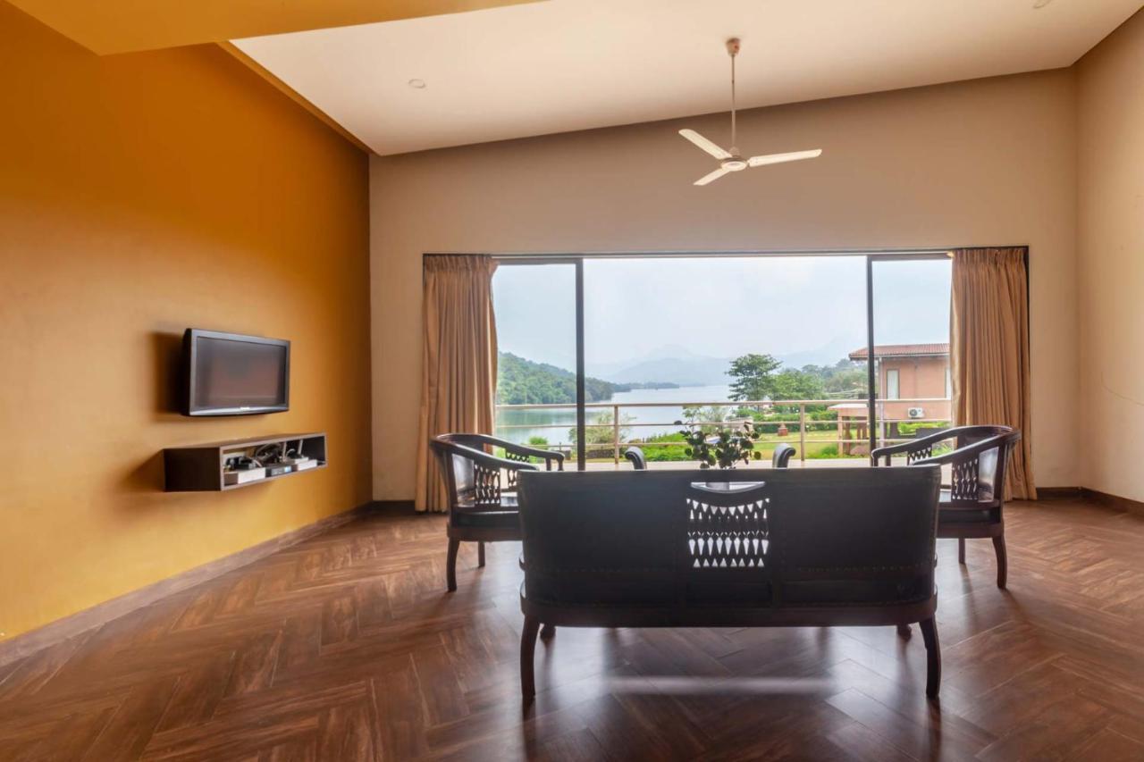 Stayvista'S Shivom Villa 2 - A Serene Escape With Views Of The Valley And Lake لونافالا المظهر الخارجي الصورة