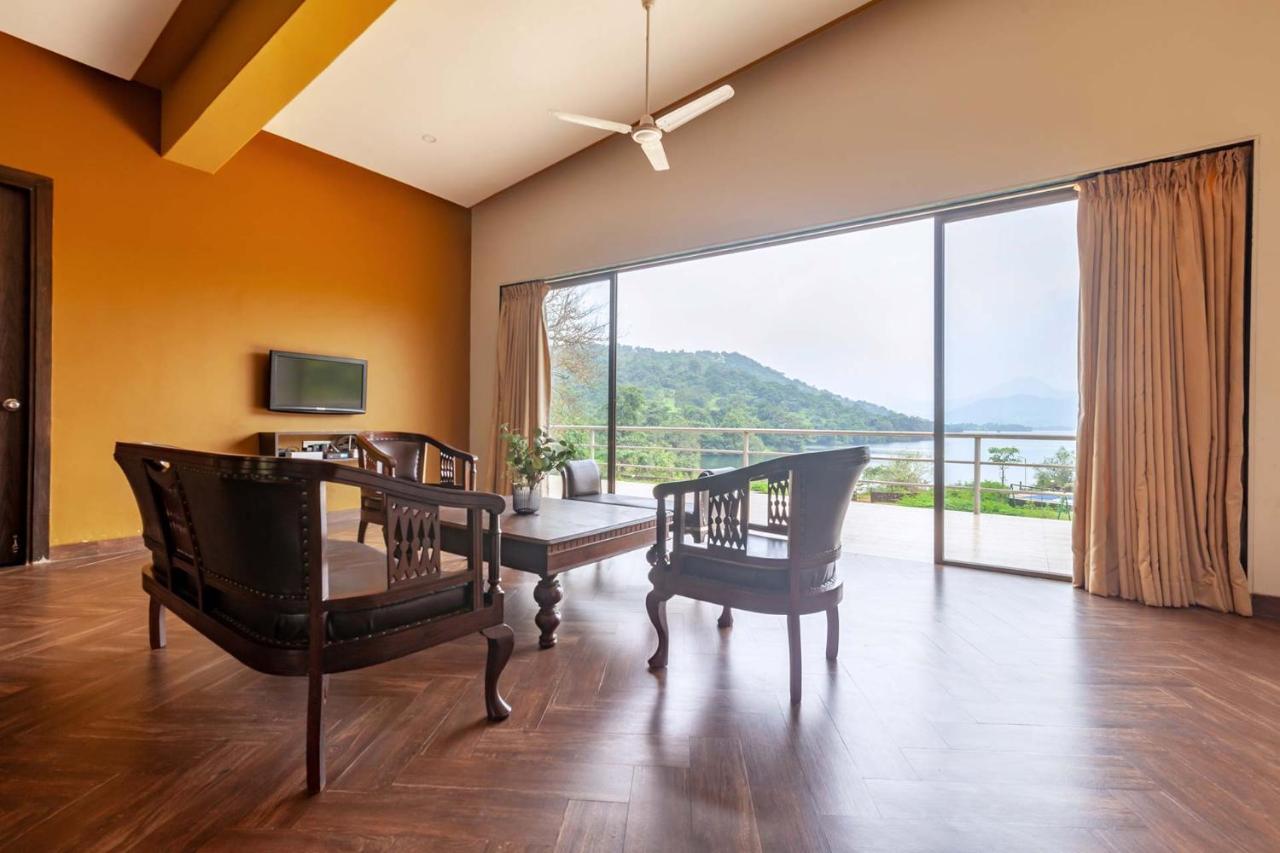 Stayvista'S Shivom Villa 2 - A Serene Escape With Views Of The Valley And Lake لونافالا المظهر الخارجي الصورة