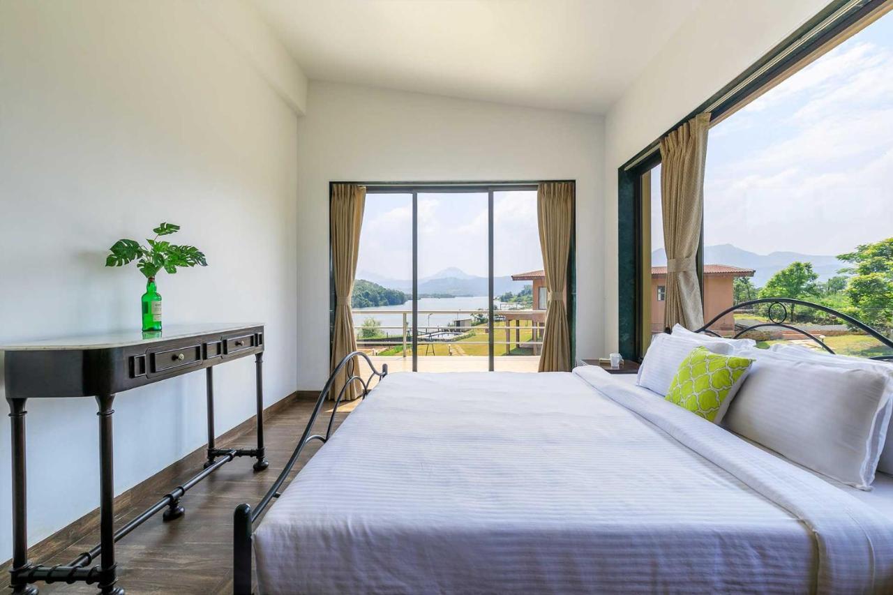 Stayvista'S Shivom Villa 2 - A Serene Escape With Views Of The Valley And Lake لونافالا المظهر الخارجي الصورة
